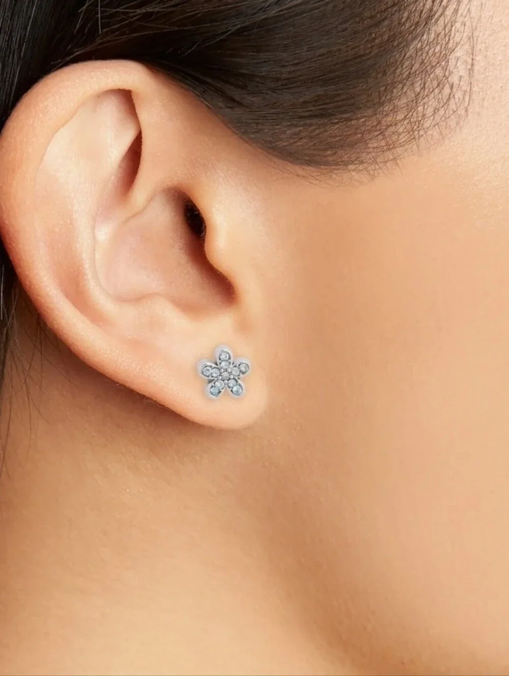 💙▪️Kate Spade ▪️pavé cubic zirconia flower stud earrings
